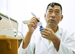 Micro artist studio urmager Yoshifusa Nakazawa