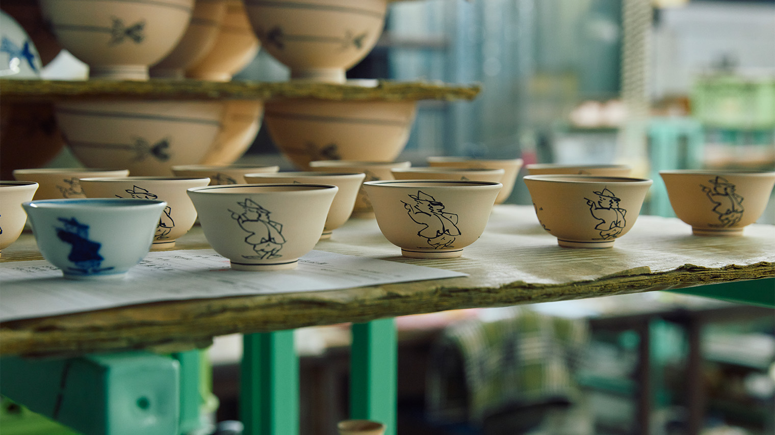 写真 「しん窯」で製作されている器