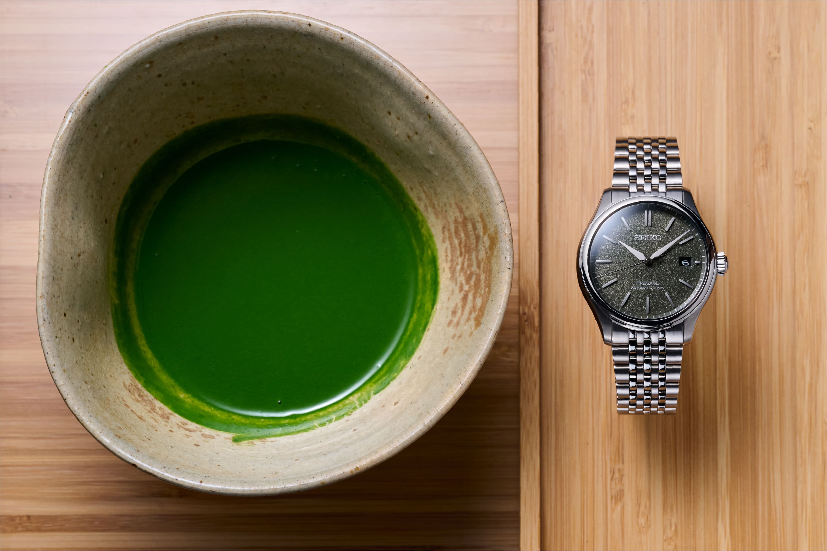 写真：SARJ010と料理